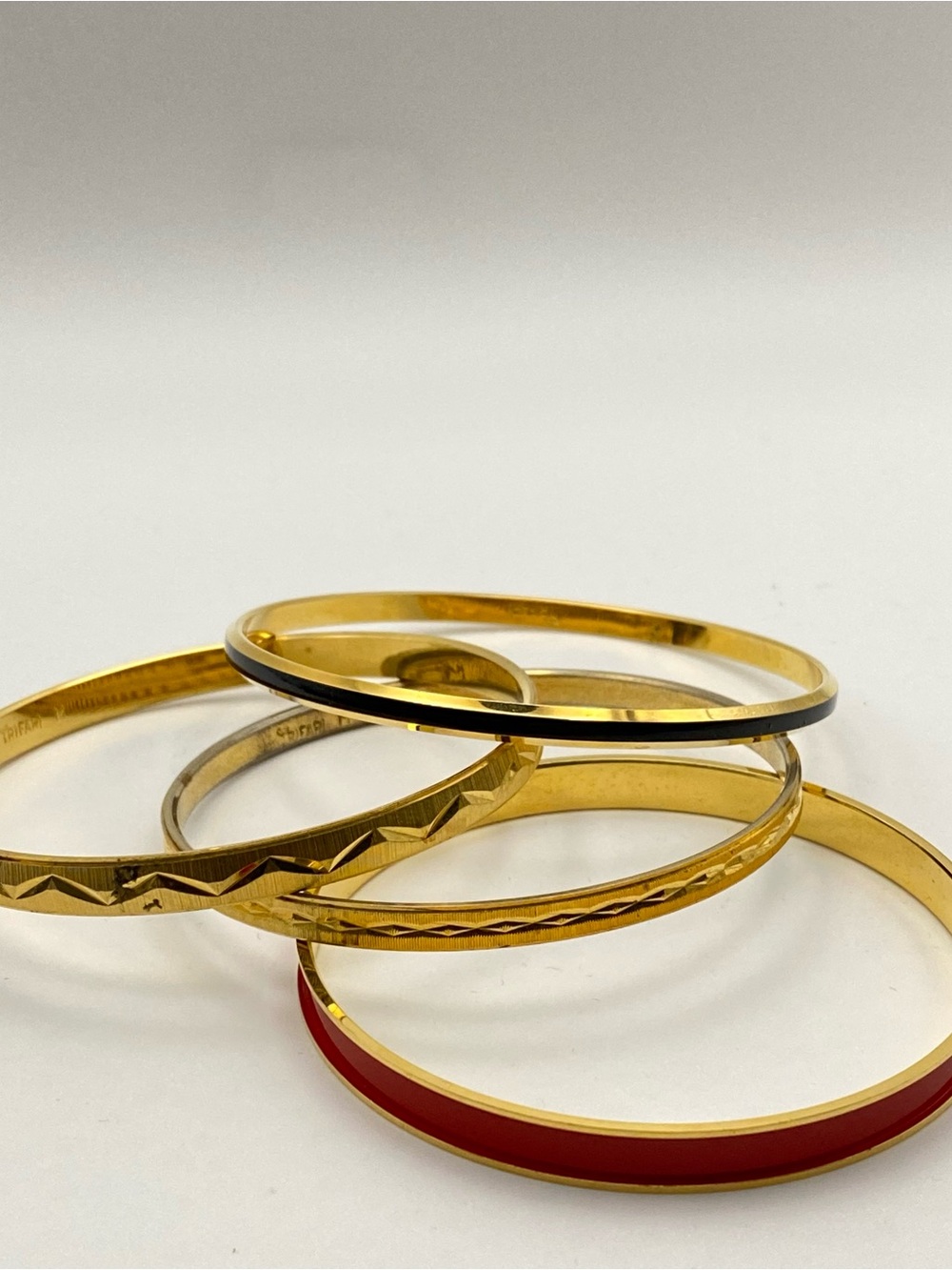 Lot 4 Vintage Crown Trifari Stackable Bangles 2 Etched Gold Tone and 2 Enamel M